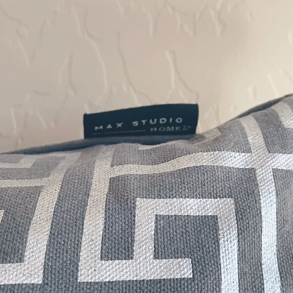 Max Studio Pillow Gray Silver Square Fluffy Throw Accent 19